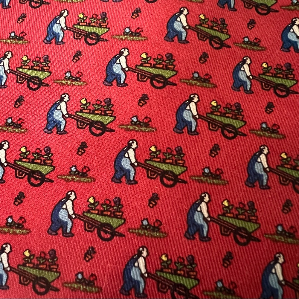 Vineyard Vines Tie - Picture 2 of 5